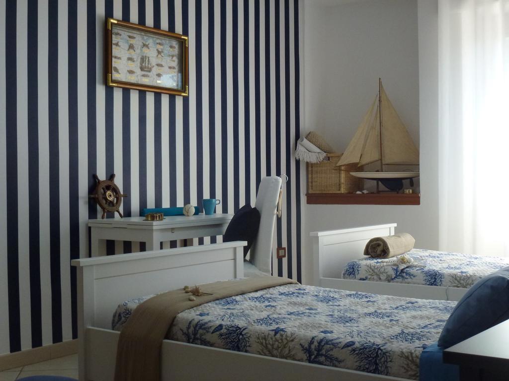 Suite Blue Marine تارانتو الغرفة الصورة